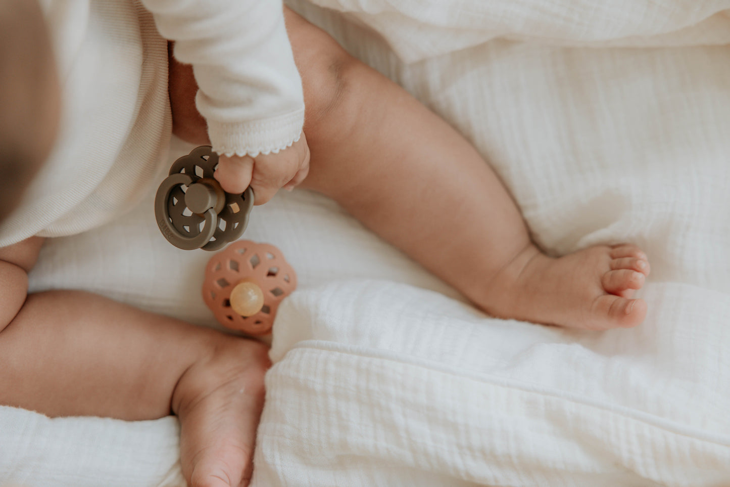 BIBS Dark Oak 6-18 maanden Maat 2