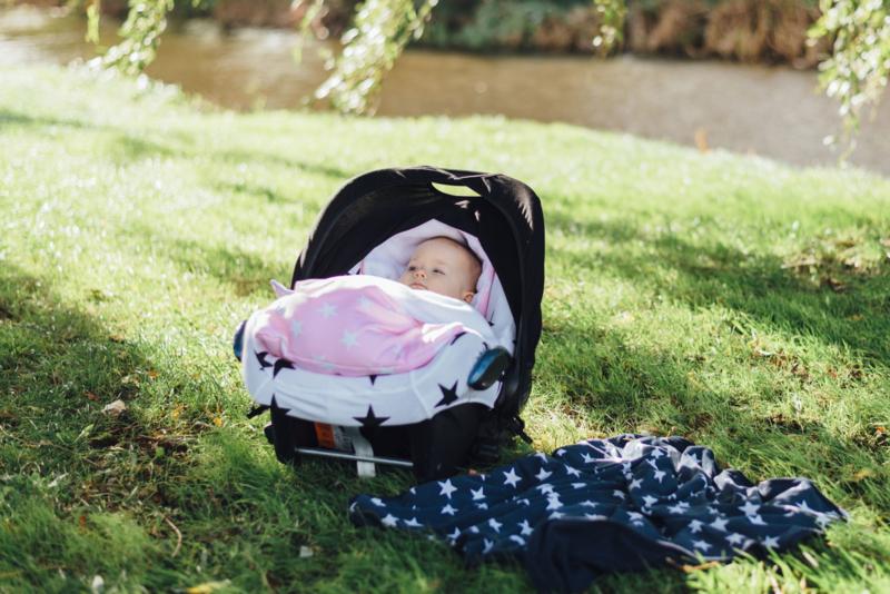 Maxi Cosi Voetenzak - Lichtroze met Witte Sterren