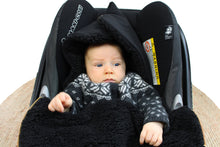 Load image into Gallery viewer, Maxi Cosi Footmuff - Black
